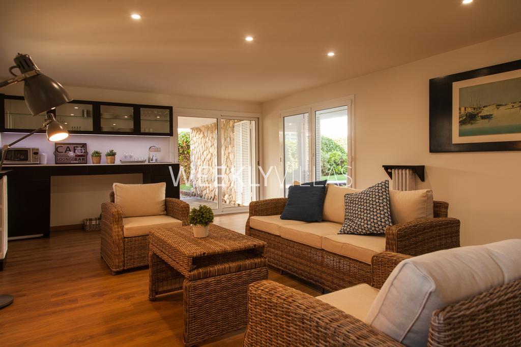 Villa Sitges Tupinetti Beach At 1 Min Walk Amaizing Garden And View Center Sitges 5 Minutes Walk Bagian luar foto
